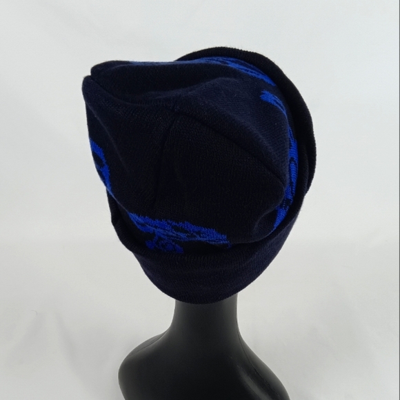 Native Origins Winter Hat. - Picture 5 of 6